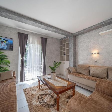 Apartman Anja Рисан Экстерьер фото