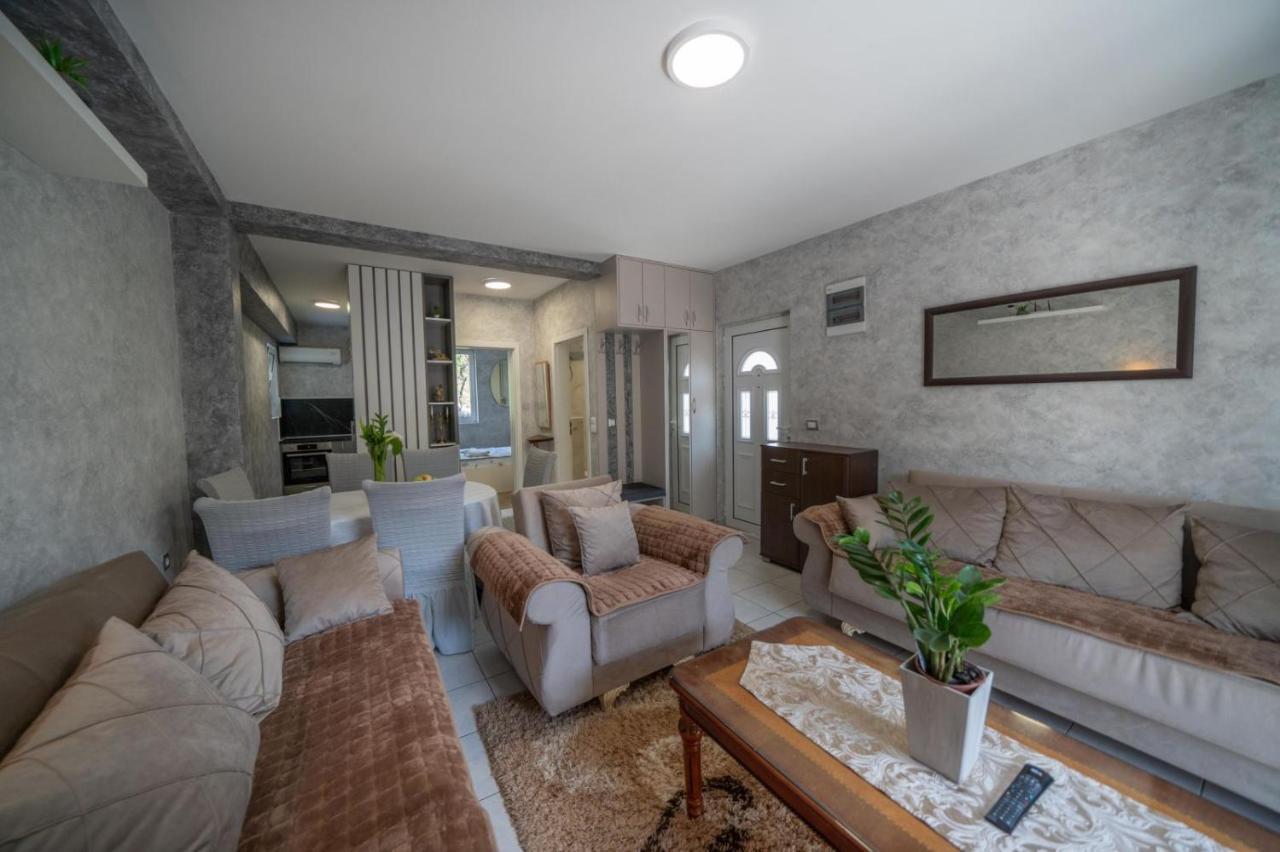 Apartman Anja Рисан Экстерьер фото