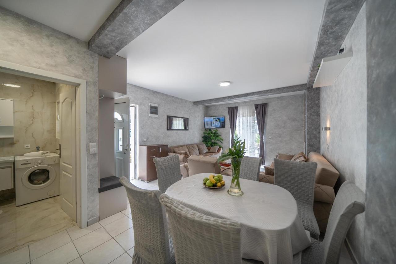 Apartman Anja Рисан Экстерьер фото